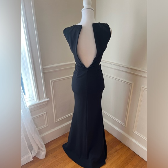Lulu’s Utterly Smitten Black Cutout Side Maxi Dress - Picture 5 of 7